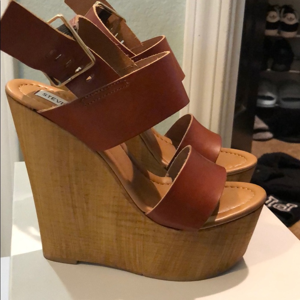 Steve Madden wedges